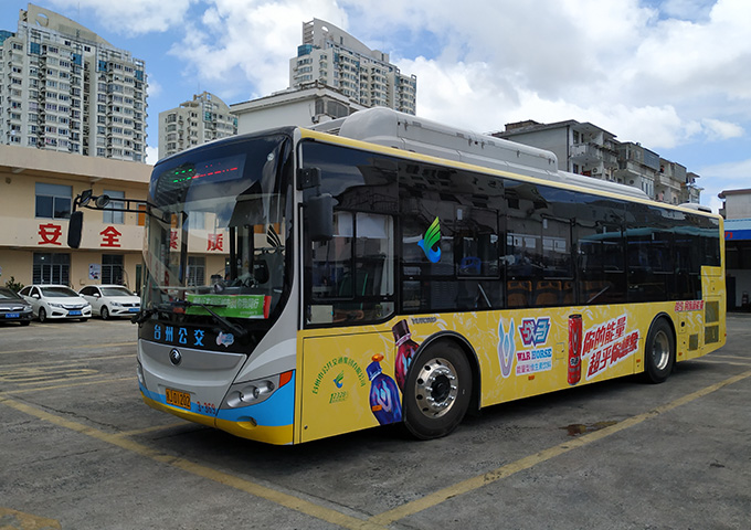 台州公交车广告展现形式1.jpg 台州公交车广告展现形式1.jpg